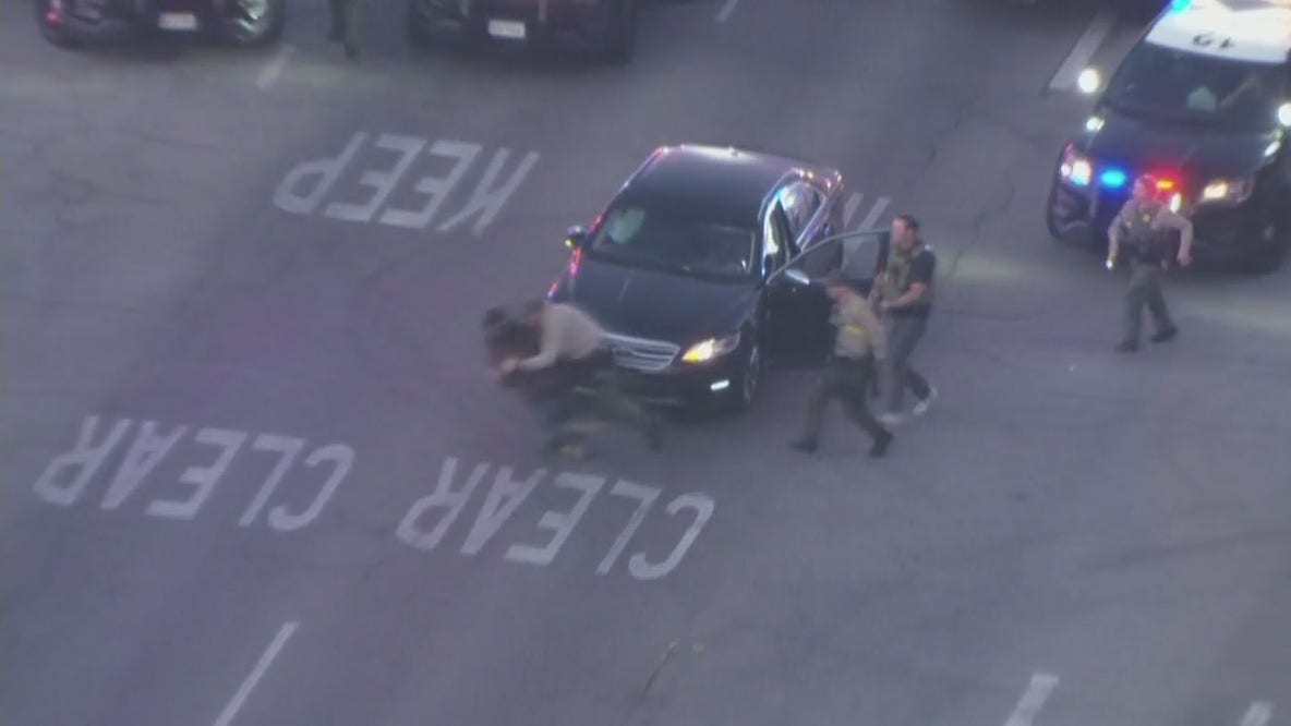 Deputies tackle pursuit suspect after standoff
